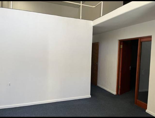 OFFICE PROPERTY TO RENT IN MILNERTON CENTRAL